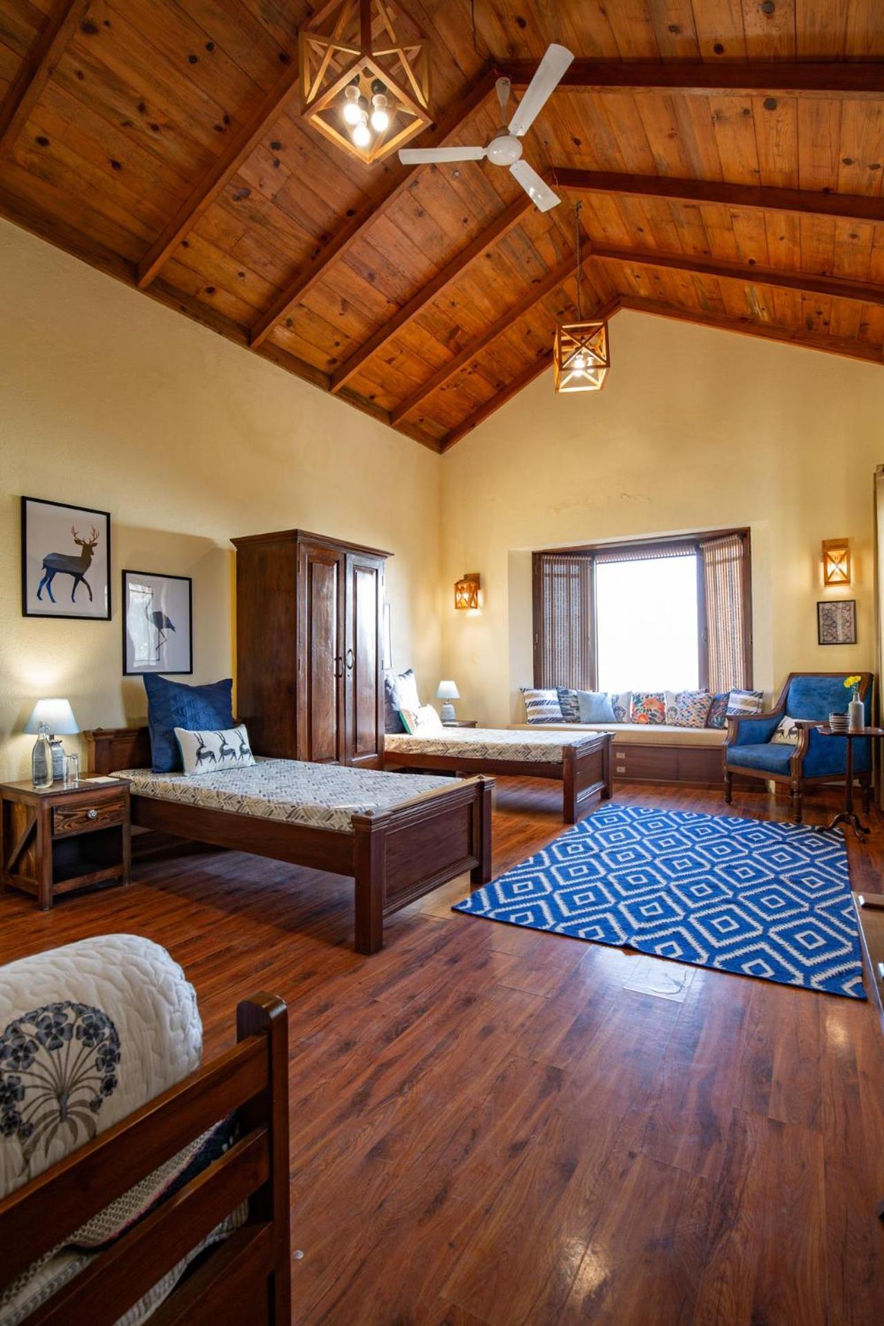 An extraordinary 6-Bedroom Bungalow in Barlowganj, Mussoorie view 4