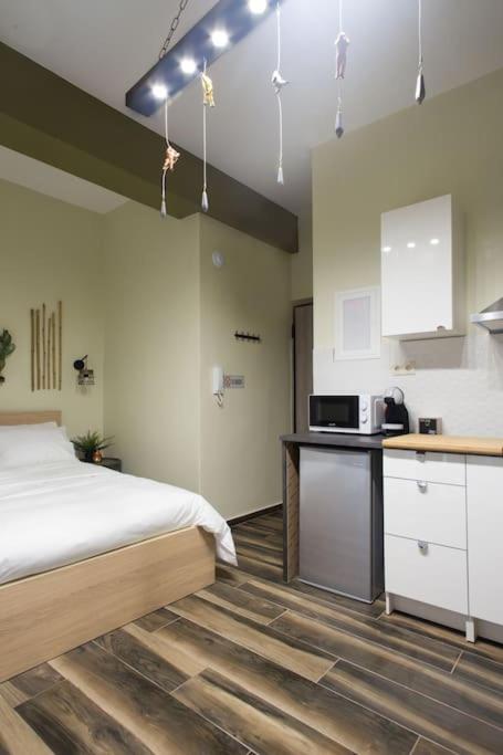 A comfortable small studio nearby Acropolis 2