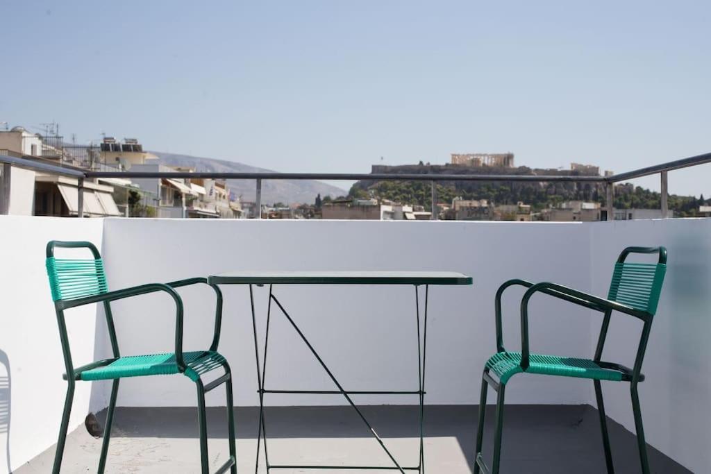 A comfortable small studio nearby Acropolis 2