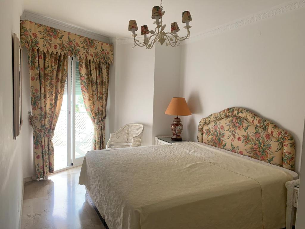 pure beach marbella center