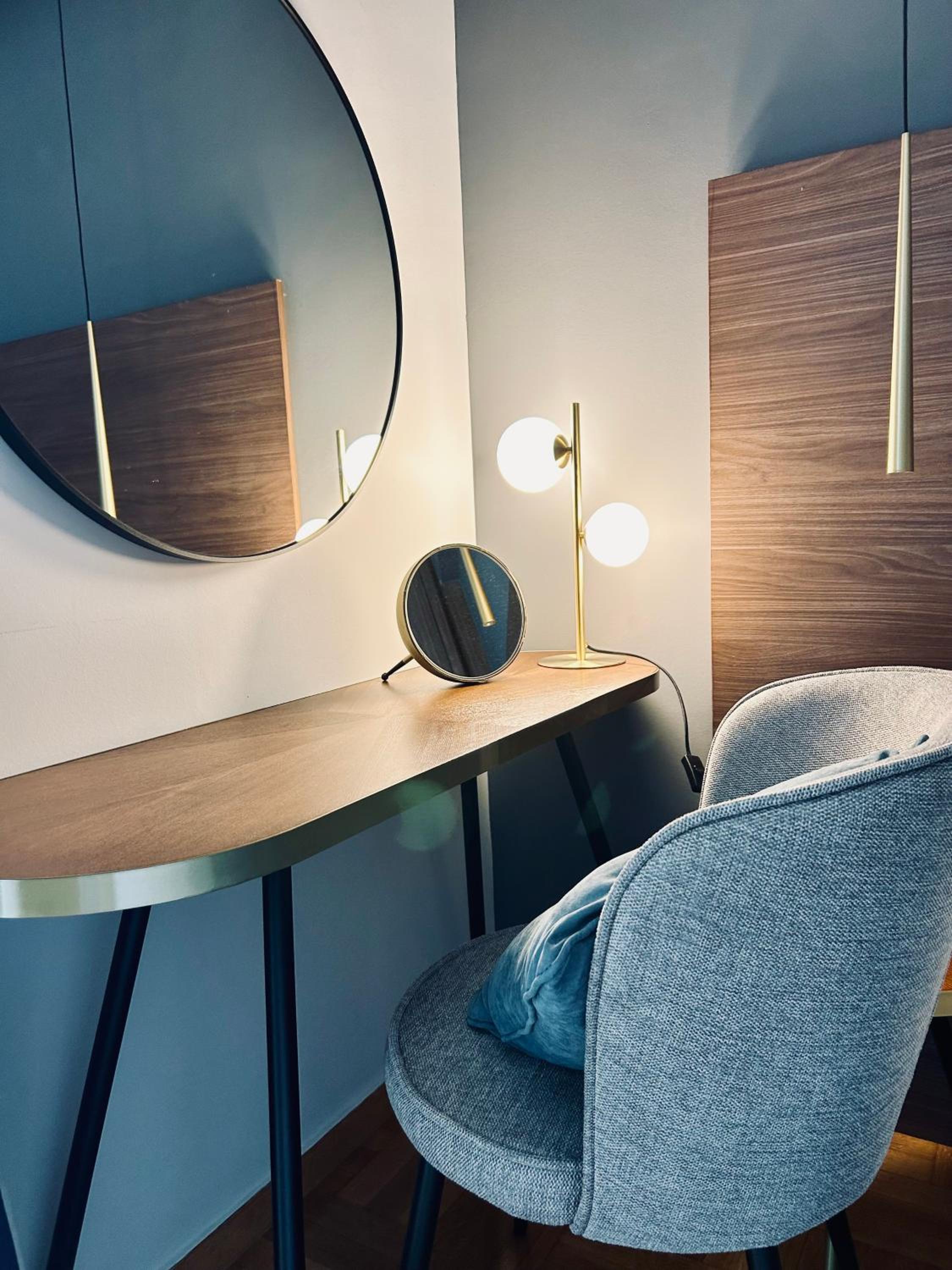 Acropolis Compass Residence