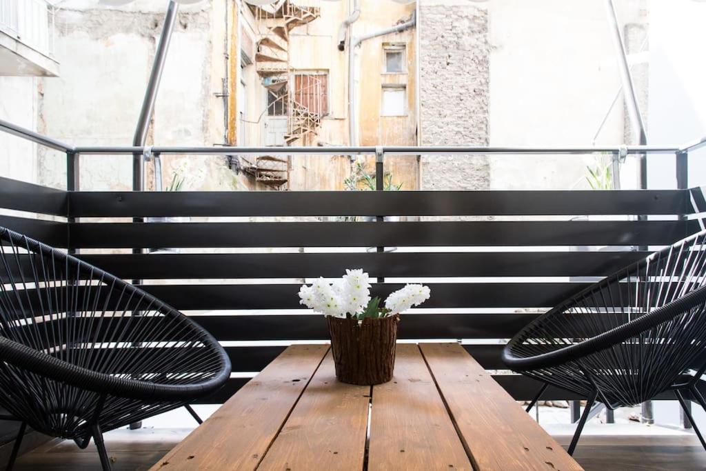A comfortable small studio nearby Acropolis 4