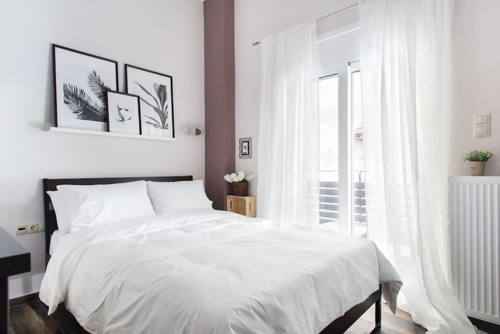 A comfortable small studio nearby Acropolis 4