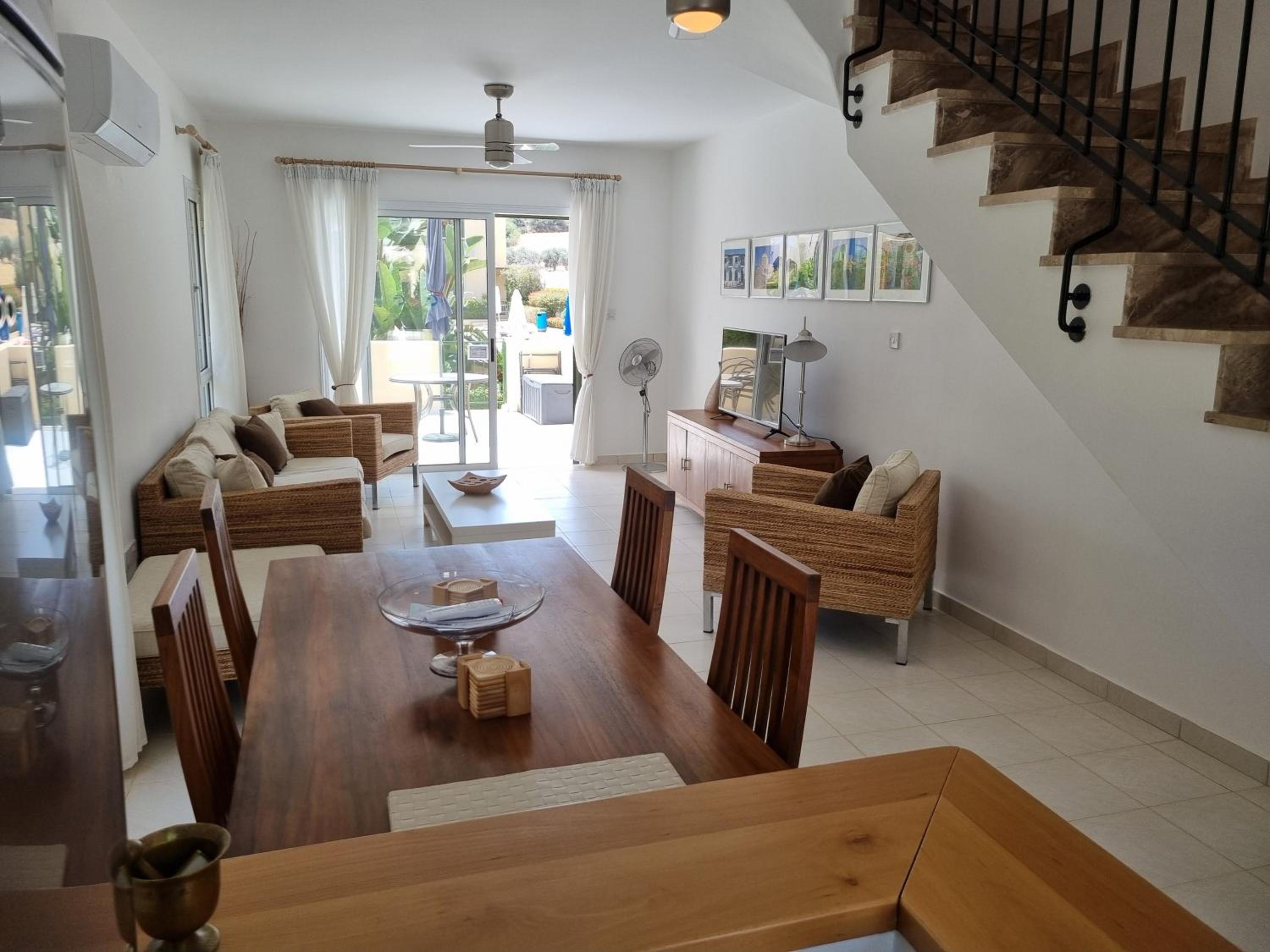 Cyprus 2 beds ensuite pool patio wifi parking