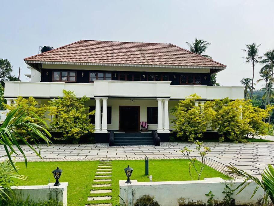 Haven Stay Manor view 2