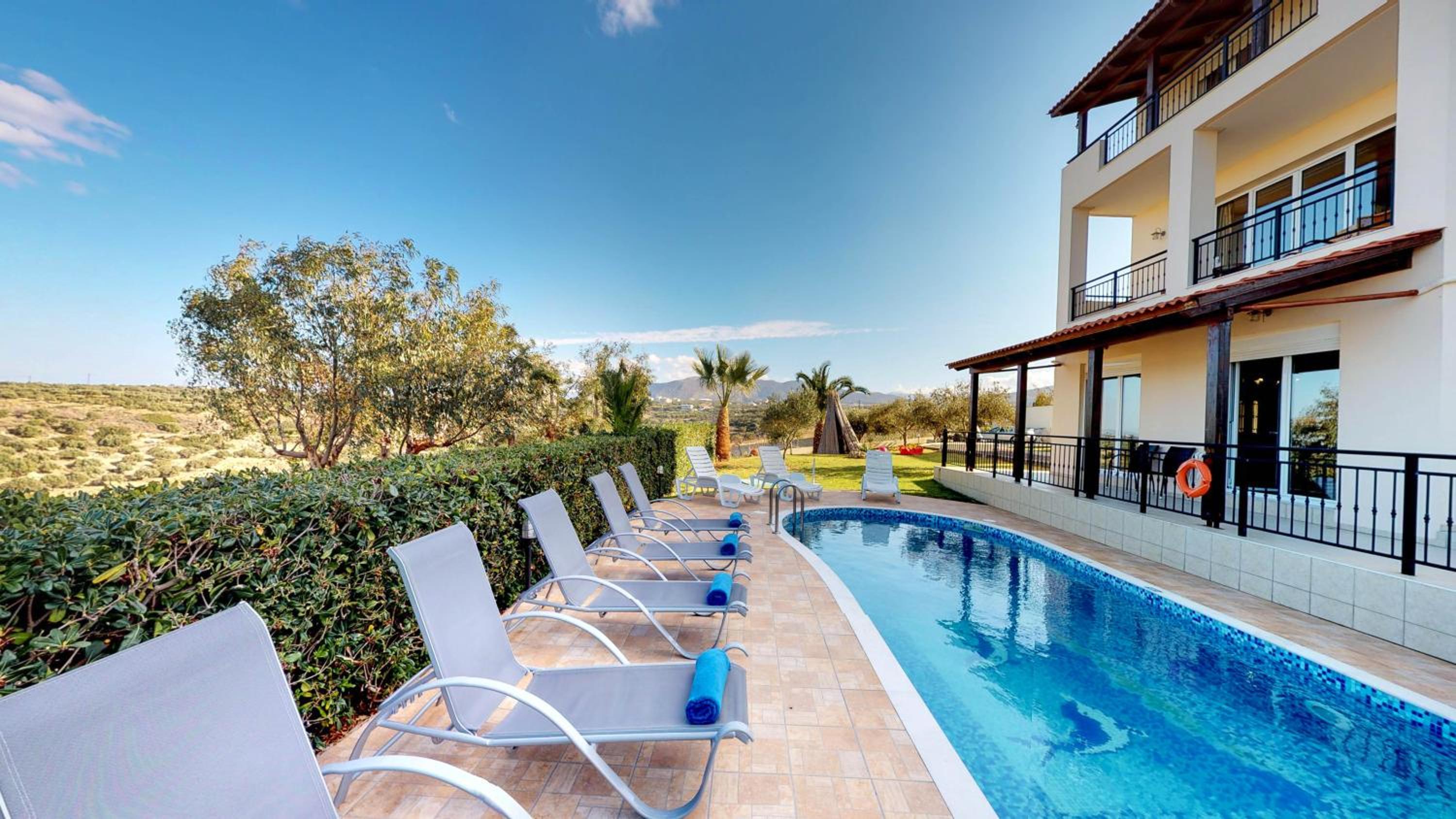 Villa Angelika two-storey house with pool for 7