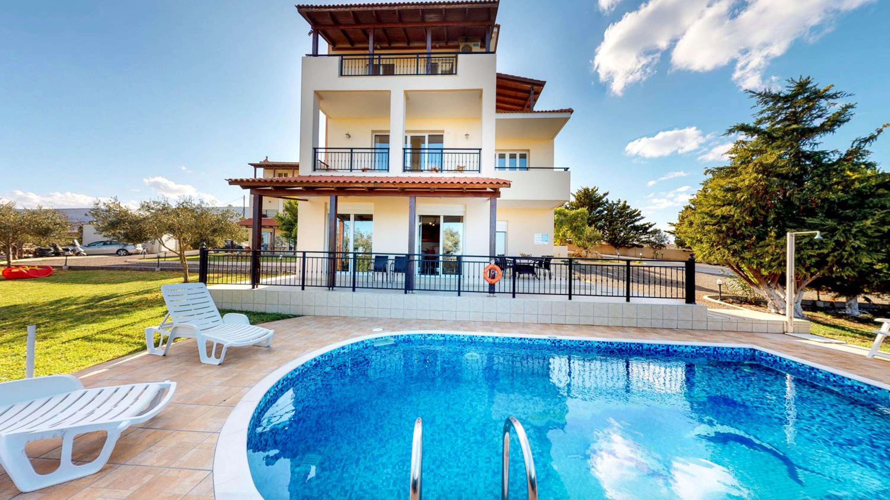 Villa Angelika two-storey house with pool for 7