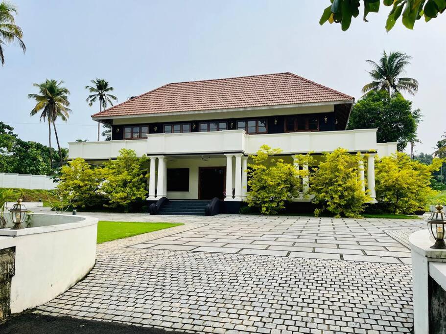 Haven Stay Manor view 3
