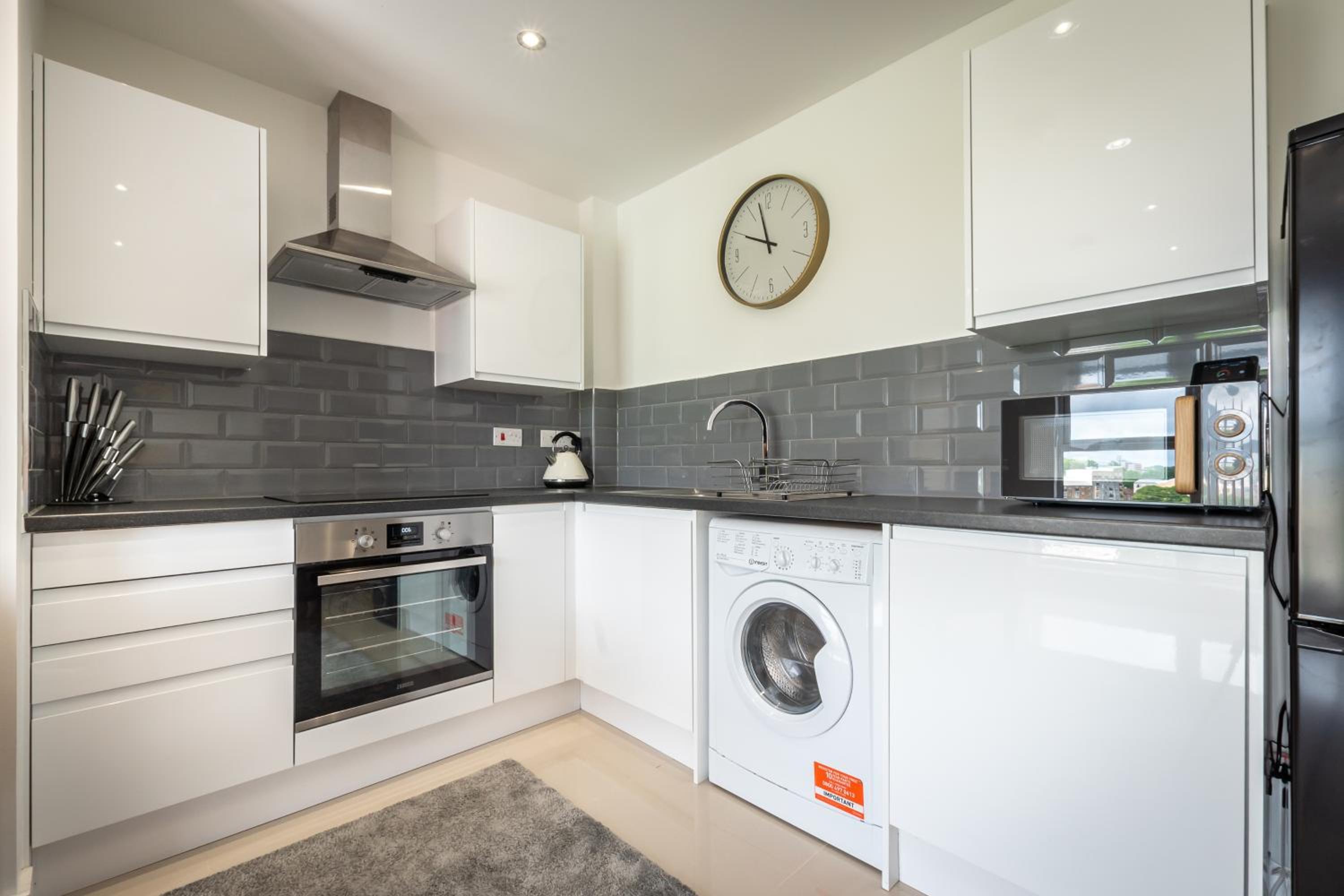 Relaxing Atlantic Mansions By Smart Apartments Short Lets & Serviced Accommodation Apartment Southampton With Free WiFi view 4