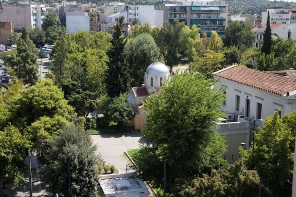 A comfortable small studio nearby Acropolis 5