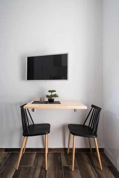A comfortable small studio nearby Acropolis 5