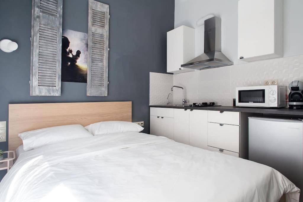 A comfortable small studio nearby Acropolis 5