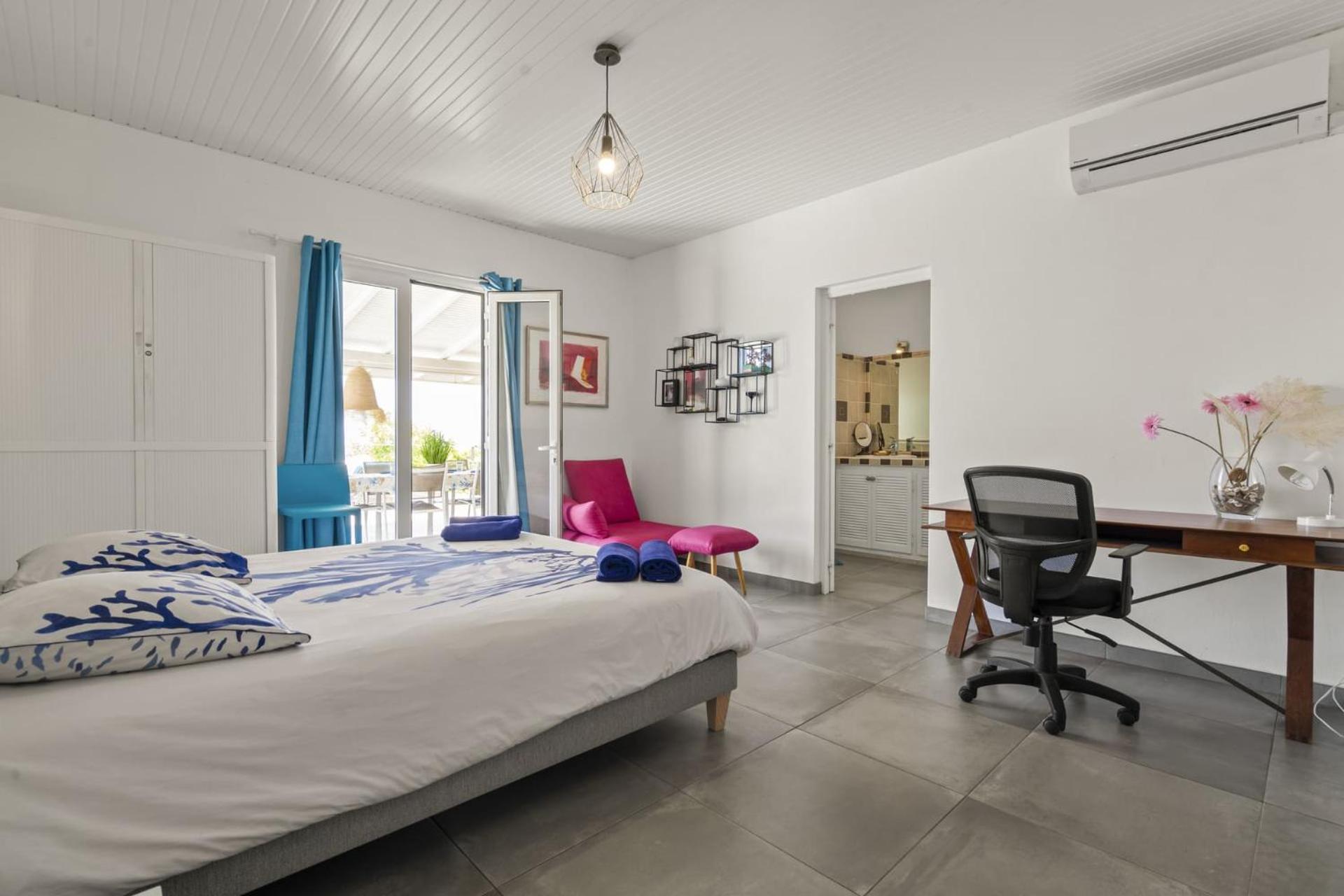 Villa Lagoon view 4