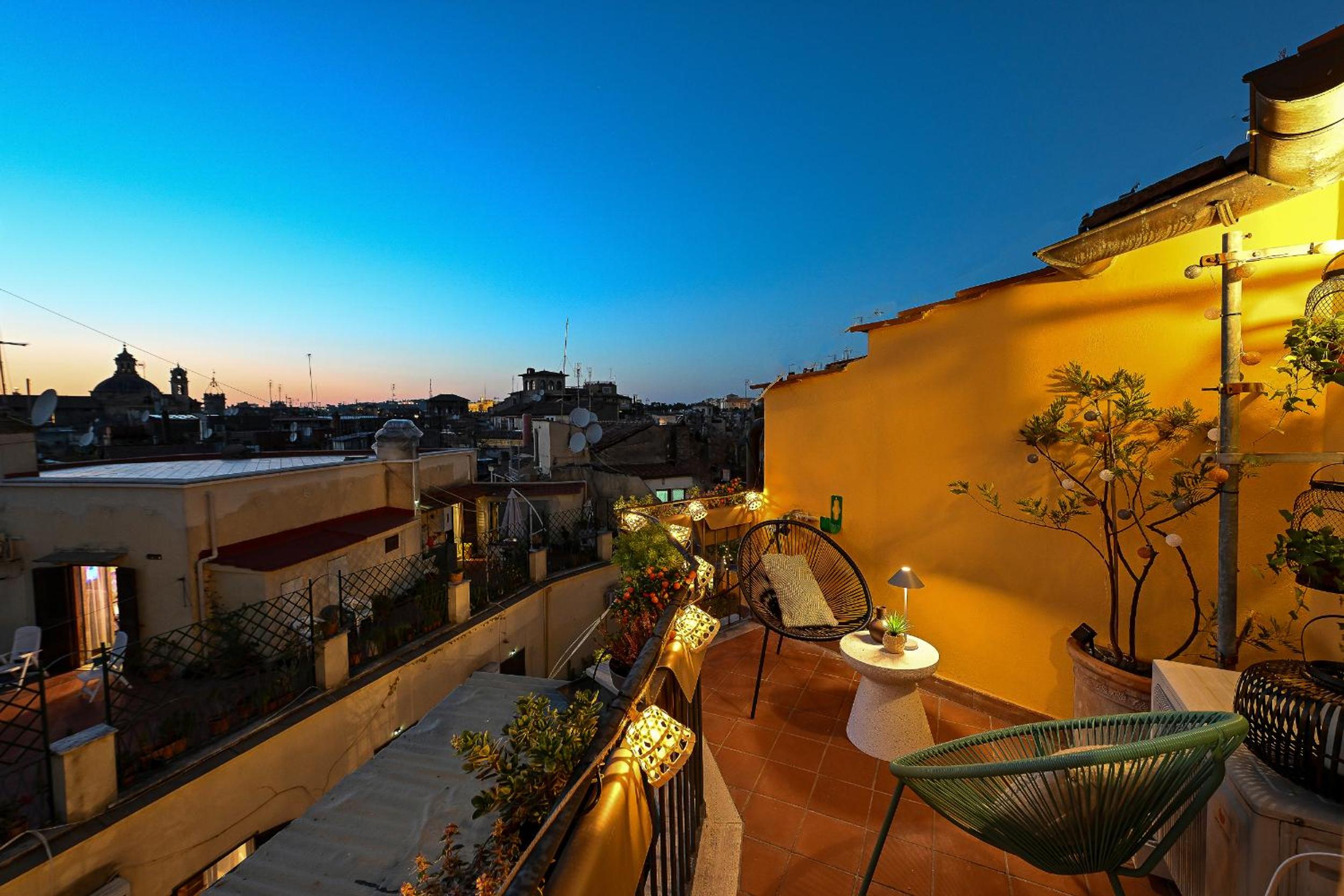 Navona design rooftop photo 3