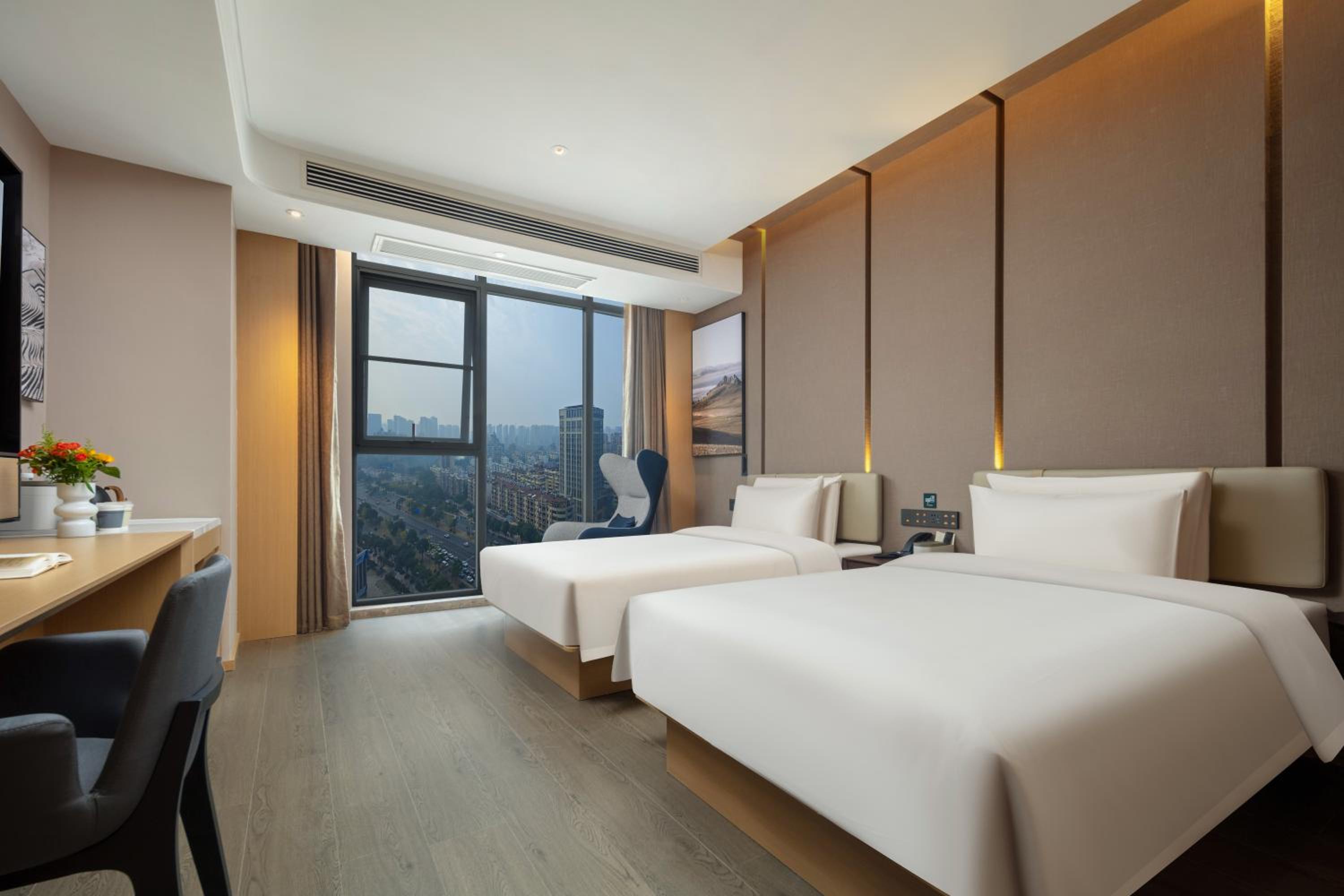 Atour Hotel Changhong Avenue