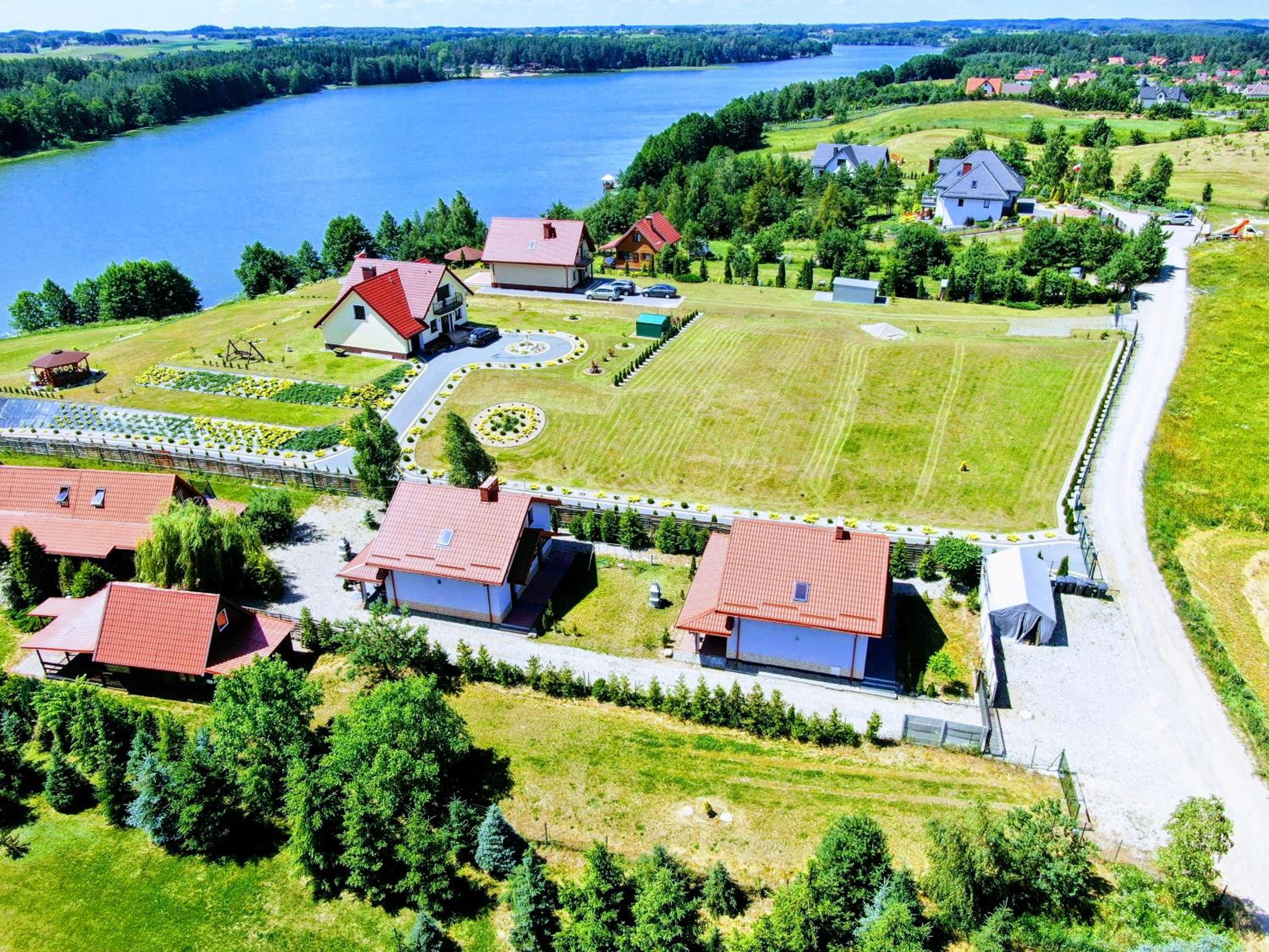 Apartamenty Jaśmin i Lilia jez. Sunowo koło Ełku
