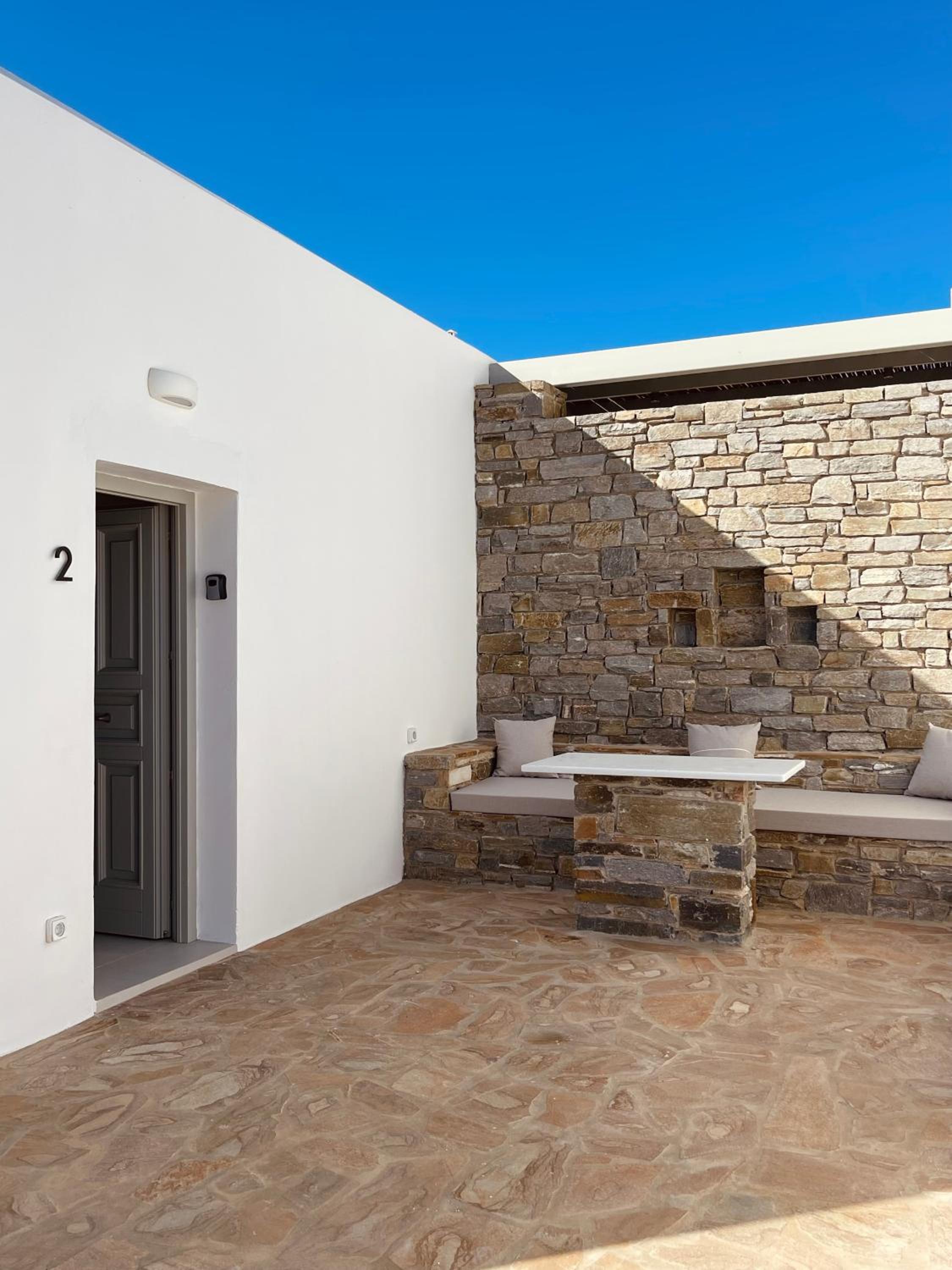 Yara Residence