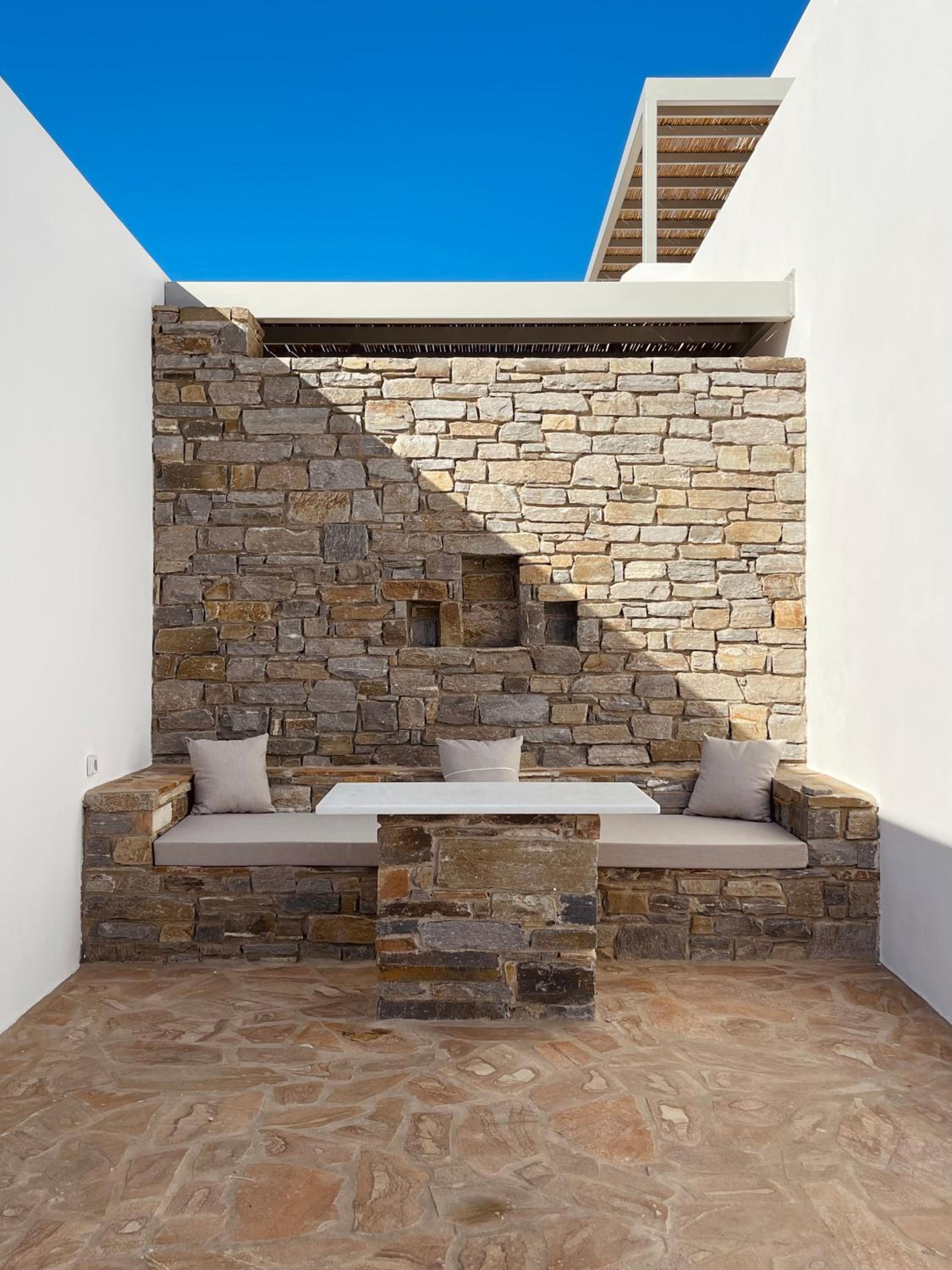Yara Residence