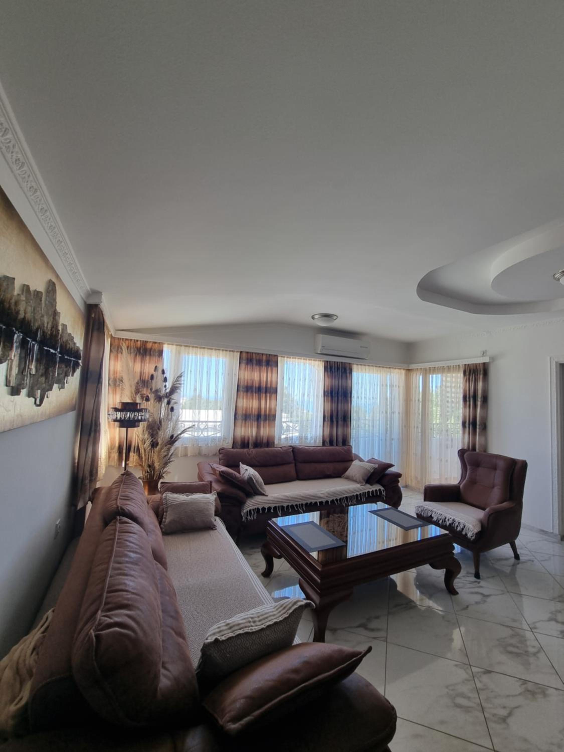 Apartmani MINA