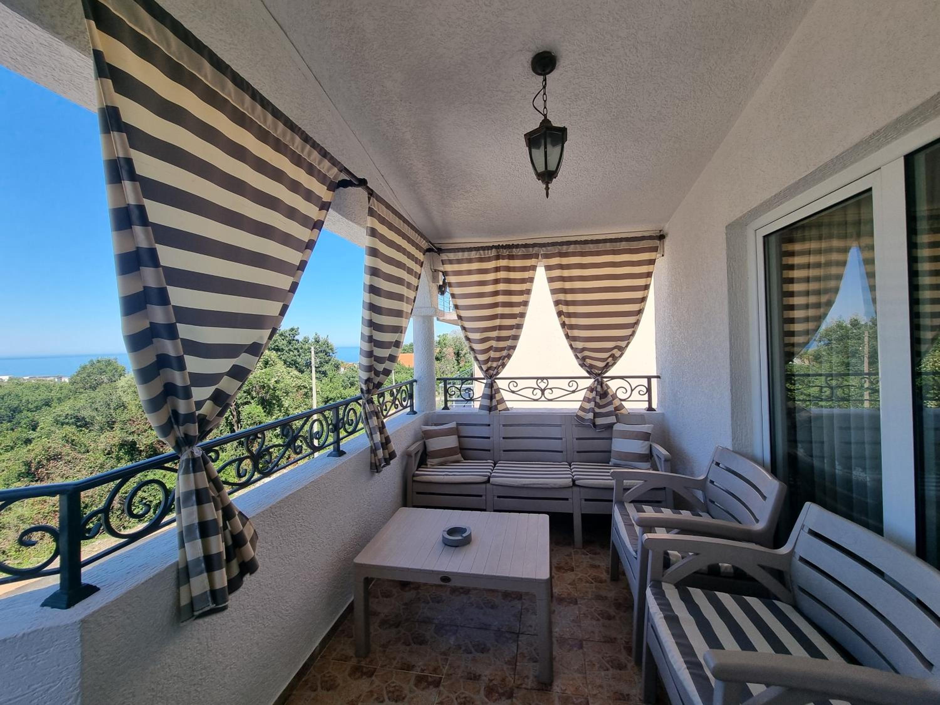 Apartmani MINA