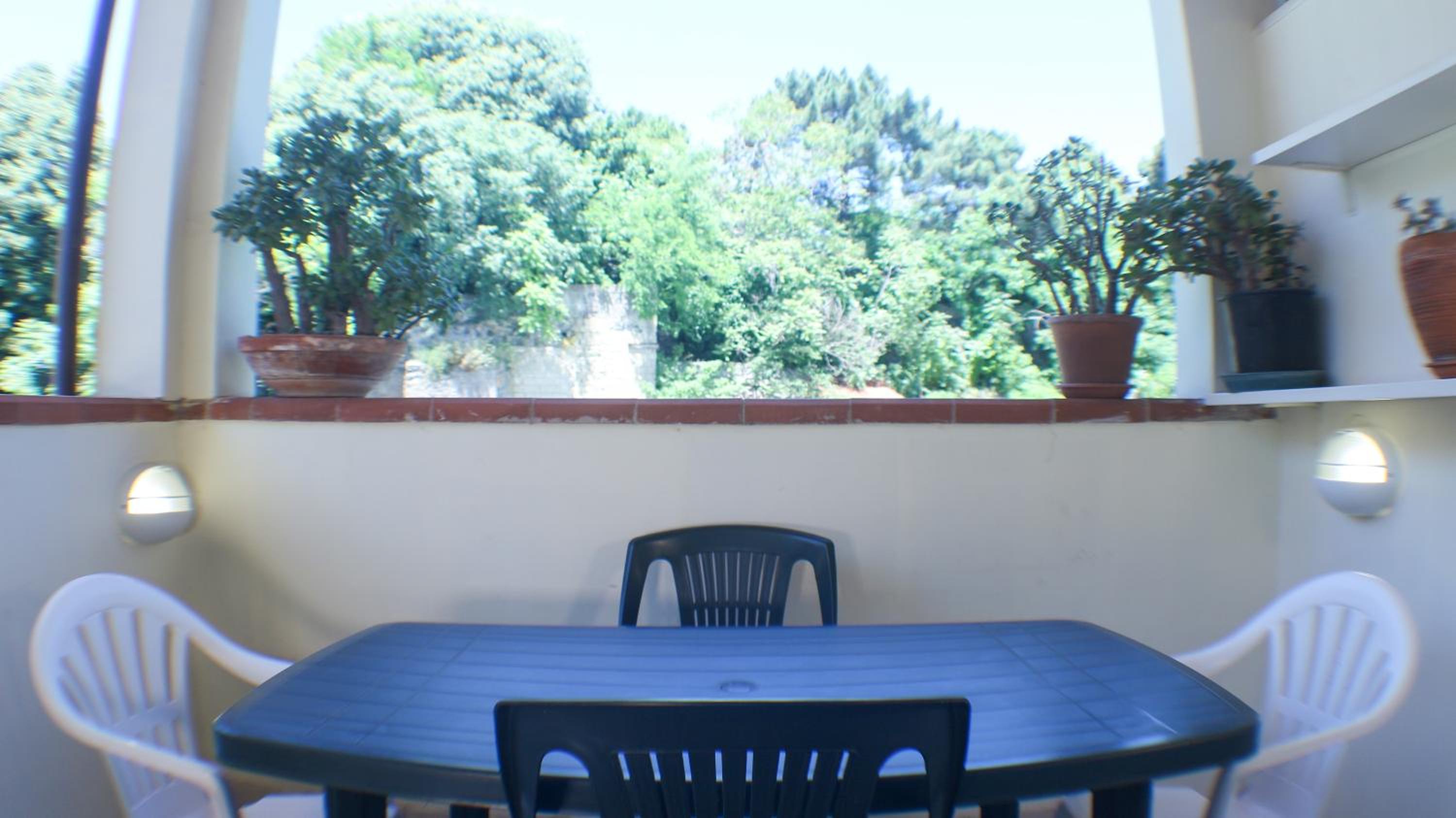 PORTICI - Casa con Posto Auto Gratuito e Wi-Fi a 2 passi dalla Circumvesuviana e a 10 minuti dal mare