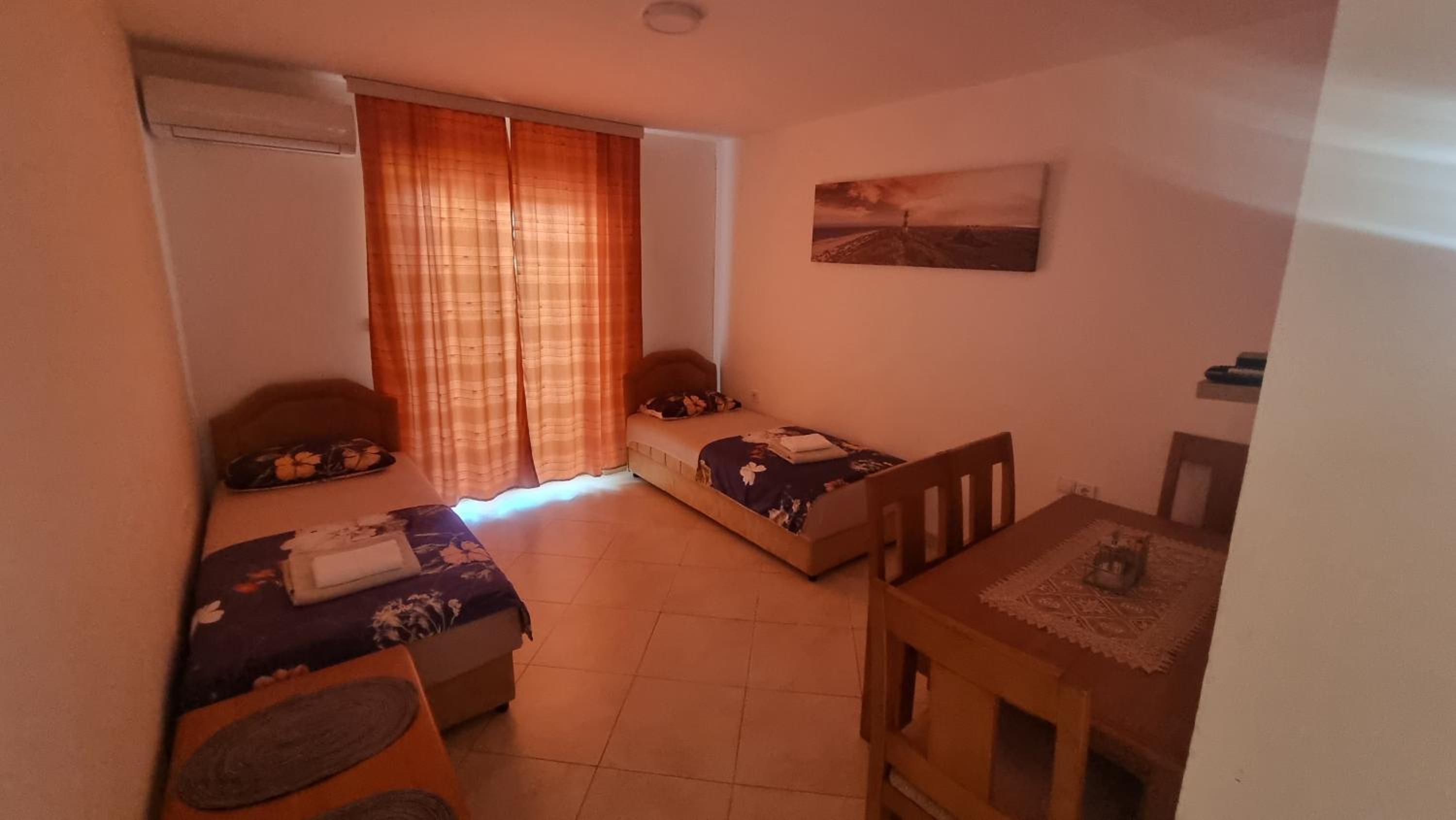 Apartmani MINA