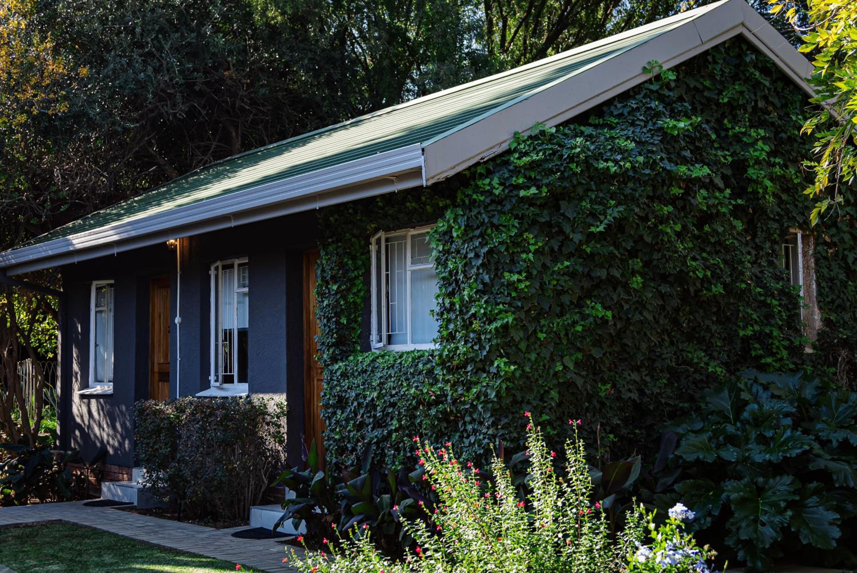 Wisteria Cottages