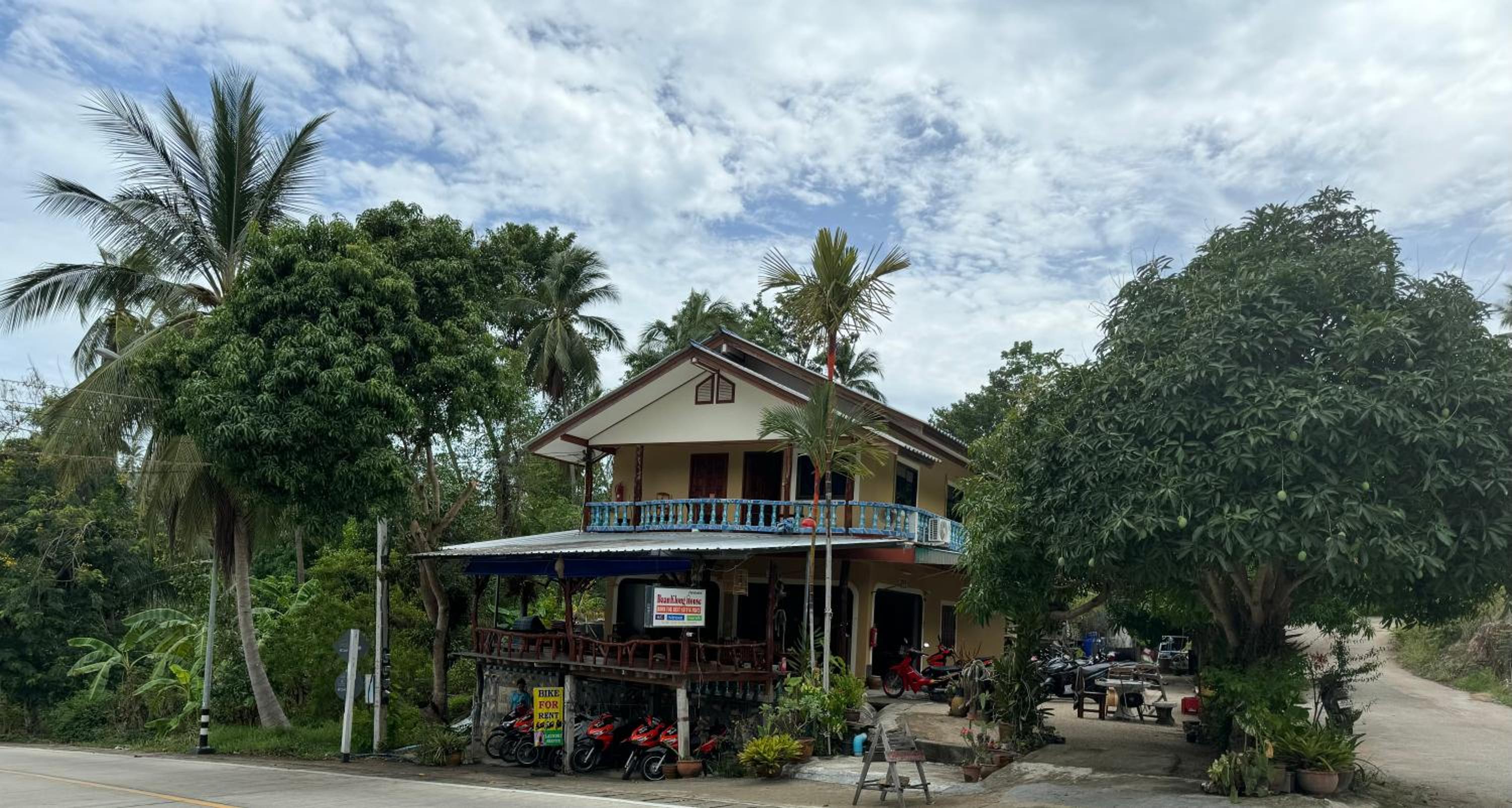 Baan Klong House