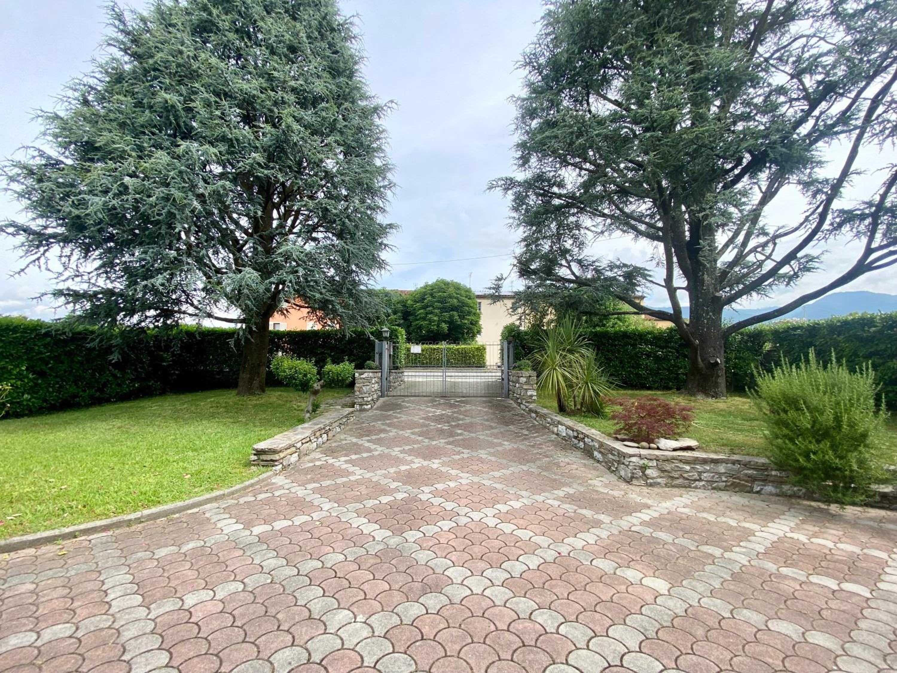 Villa Anna with pool and lift view 3