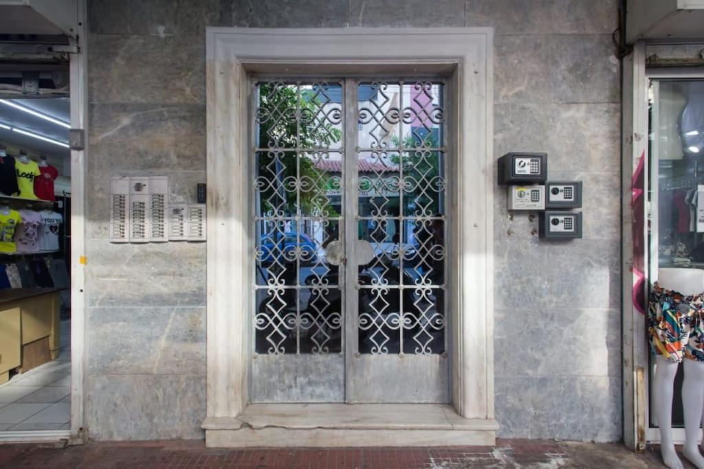 A comfortable small studio nearby Acropolis 201