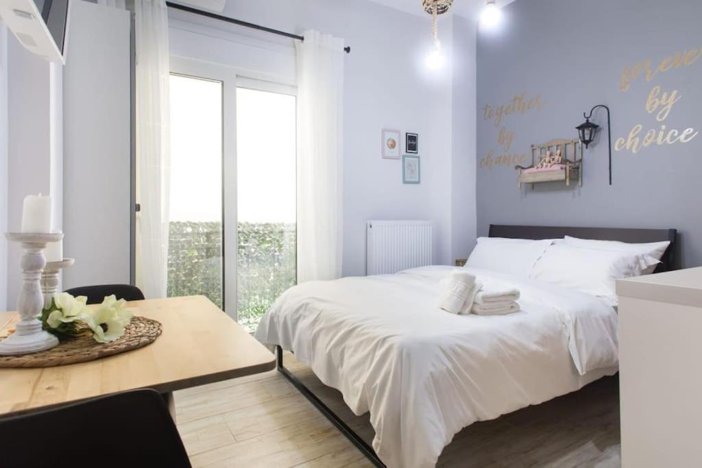 A comfortable small studio nearby Acropolis 201
