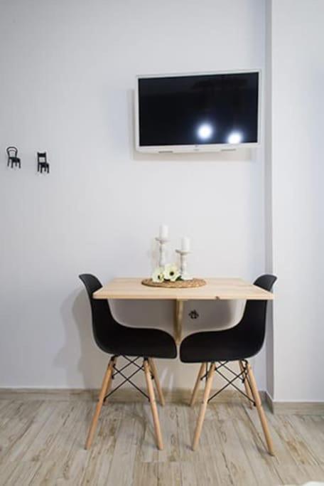 A comfortable small studio nearby Acropolis 201