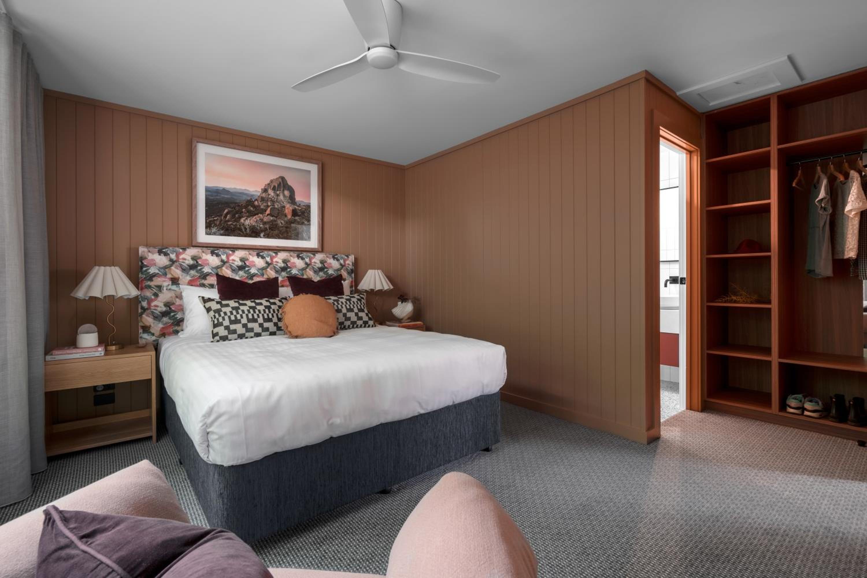 Viewhill Holiday Units - Bright