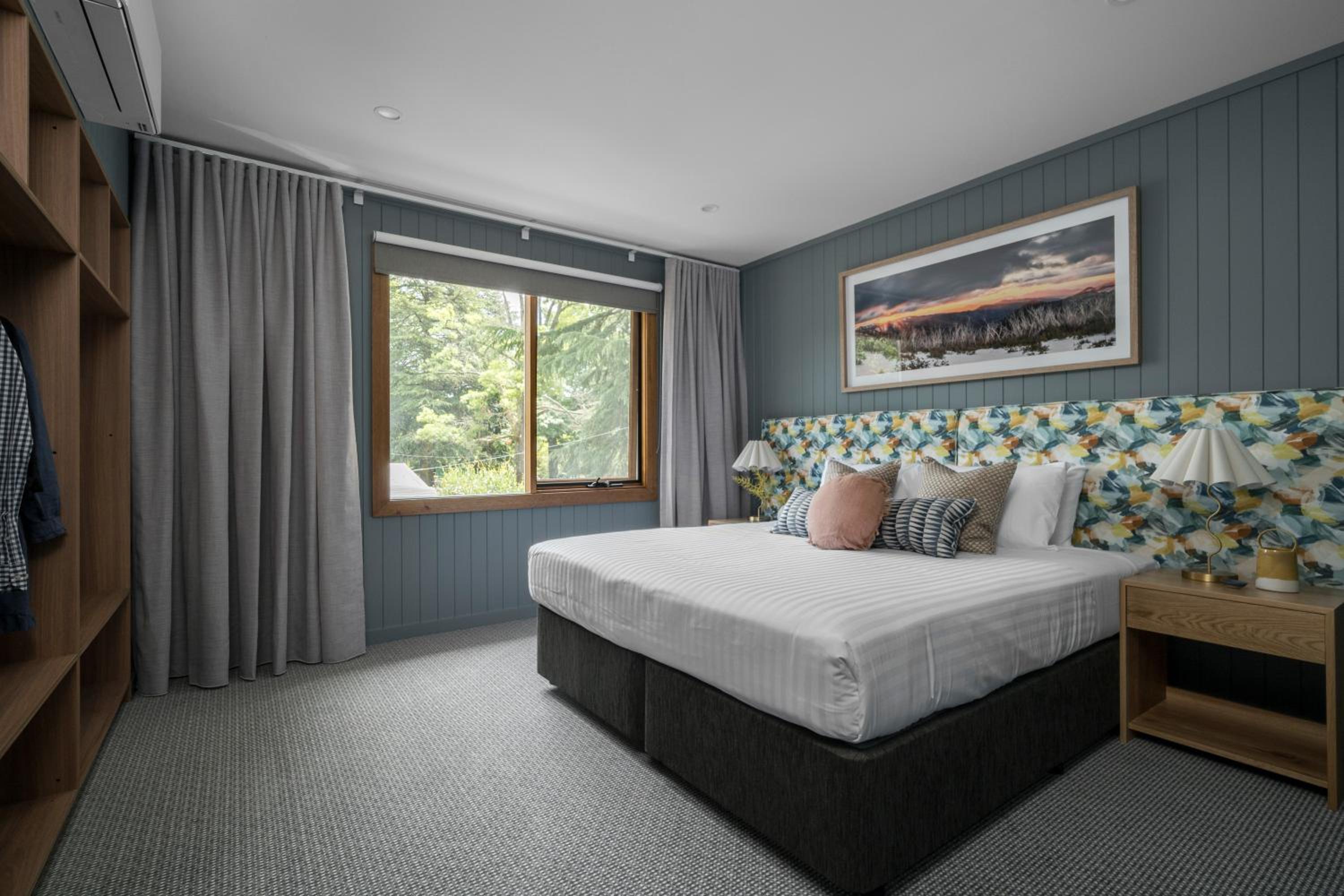 Viewhill Holiday Units - Bright