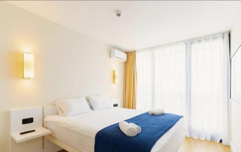 BEST Apartments 210 view 3
