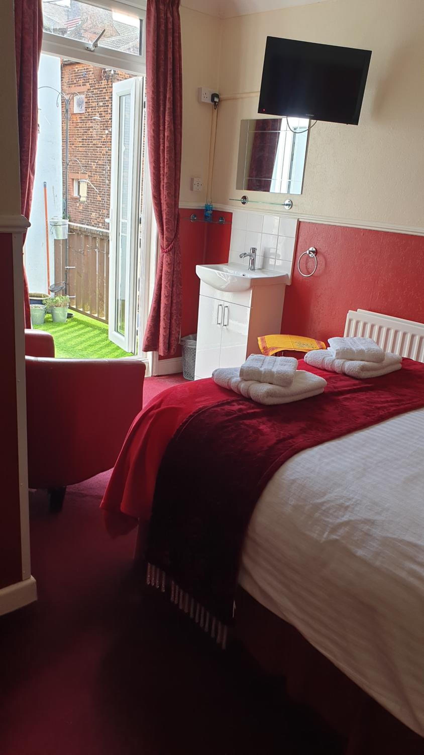 All Seasons Guest House