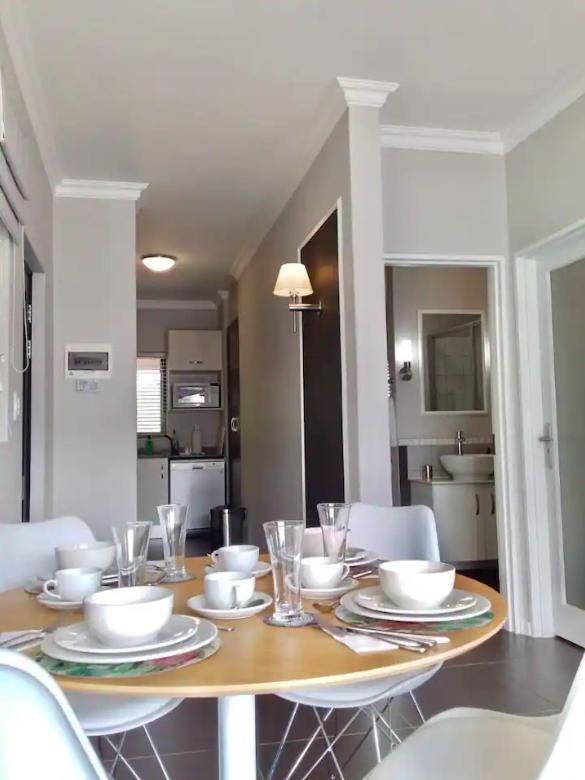 Cottonwoods Self-Catering Apartment