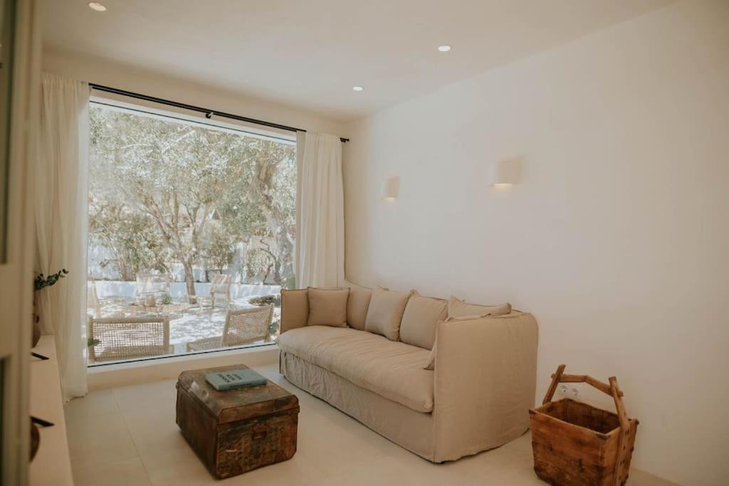 Can Blau - Mediterranean Living