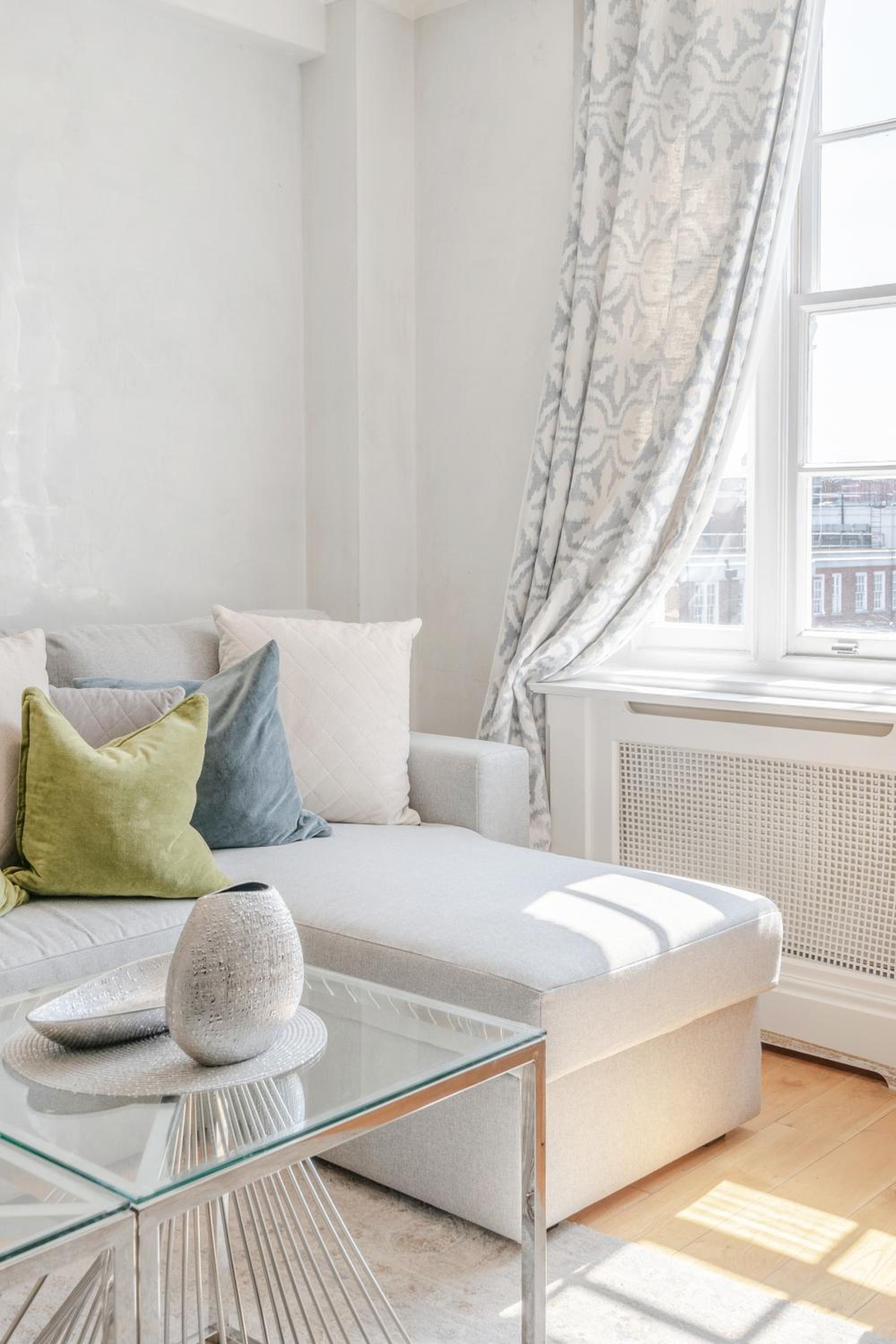 Stunning 2 Bed, 2 Bath Flat Next to Hyde Park