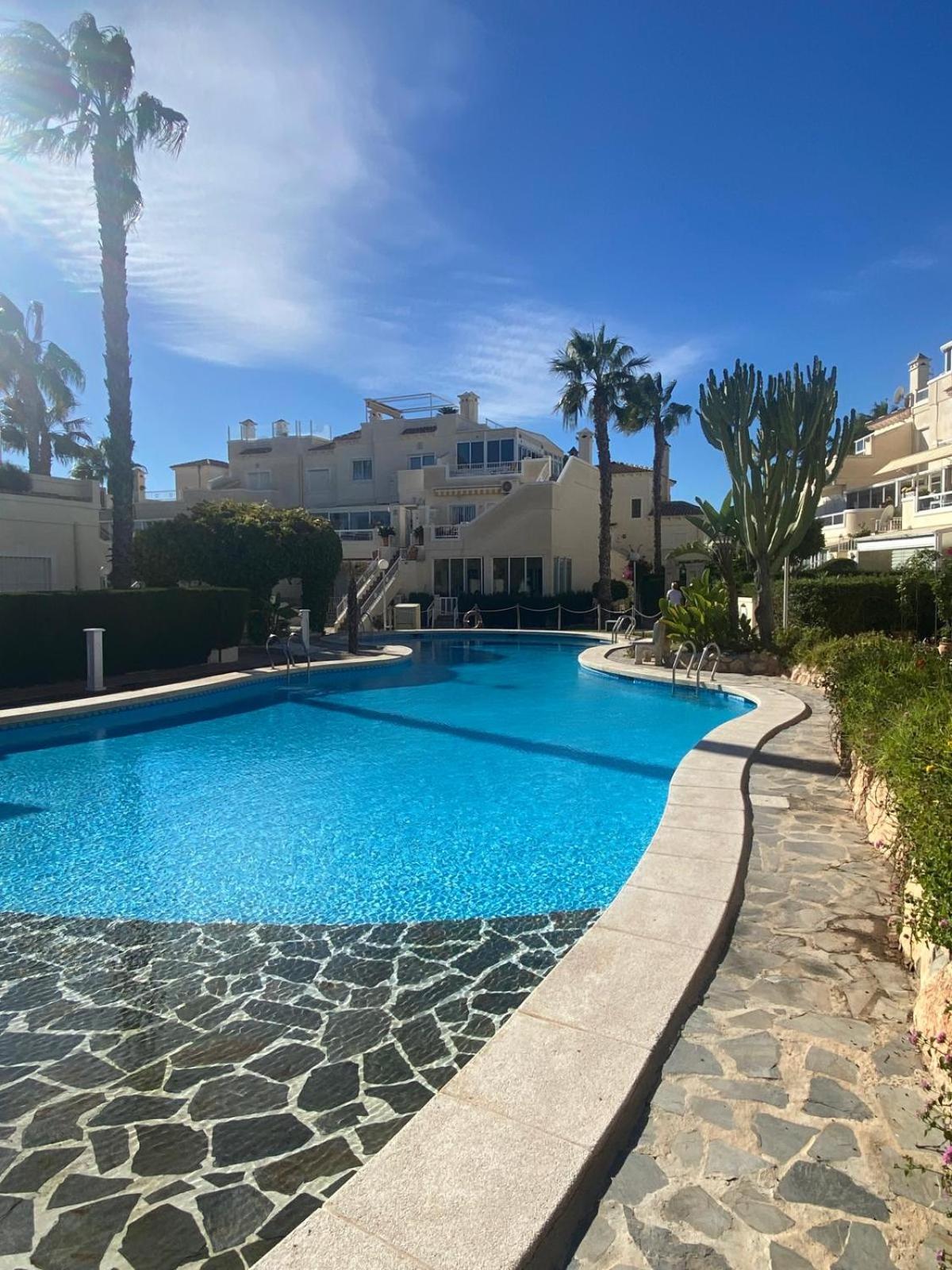 Residencial cerca del centro comercial la Zenia AQ-119 ELVIRA HOME view 2