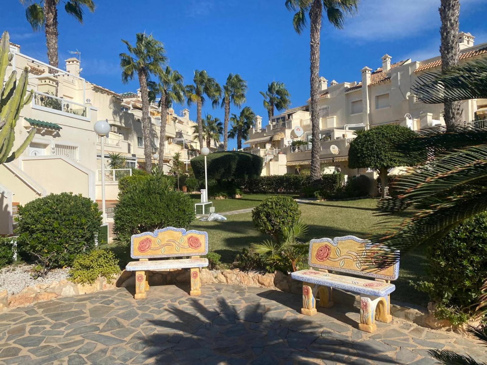 Residencial cerca del centro comercial la Zenia AQ-119 ELVIRA HOME view 4