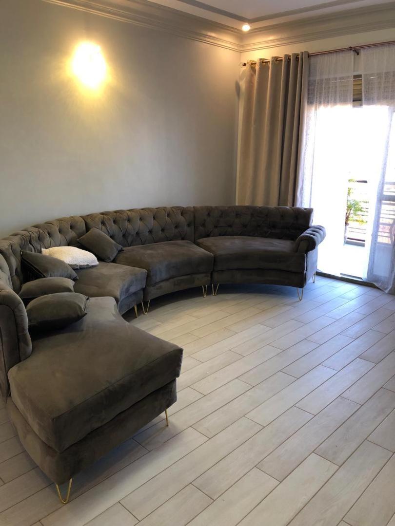 LUXURIOUS PENTHOUSEz view 2