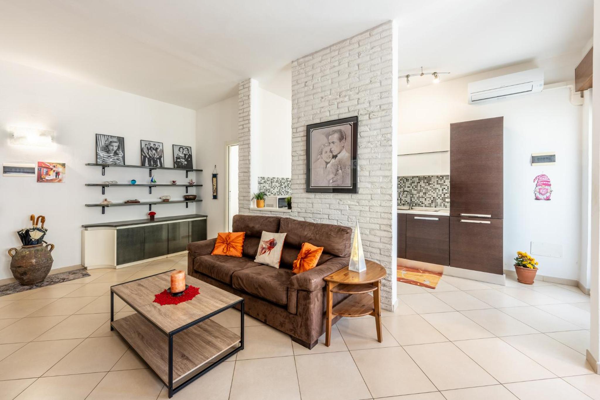NEW Luxury 2BDR Terrace, Views, AC photo 3