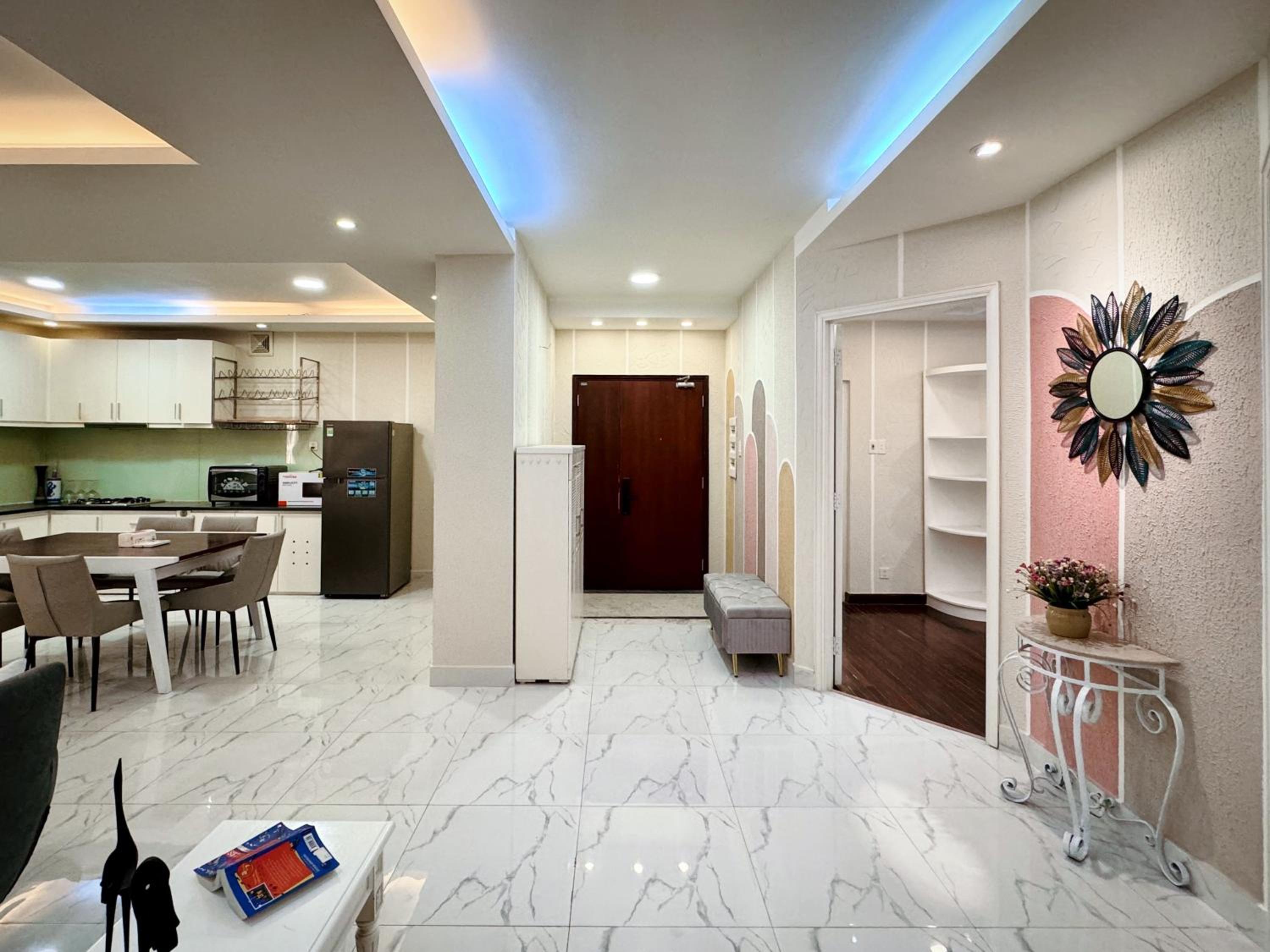 4 Bedrooms Unit in Central Garden District 1 Saigon - 9TRIP STAY SERVICE APARTMENT