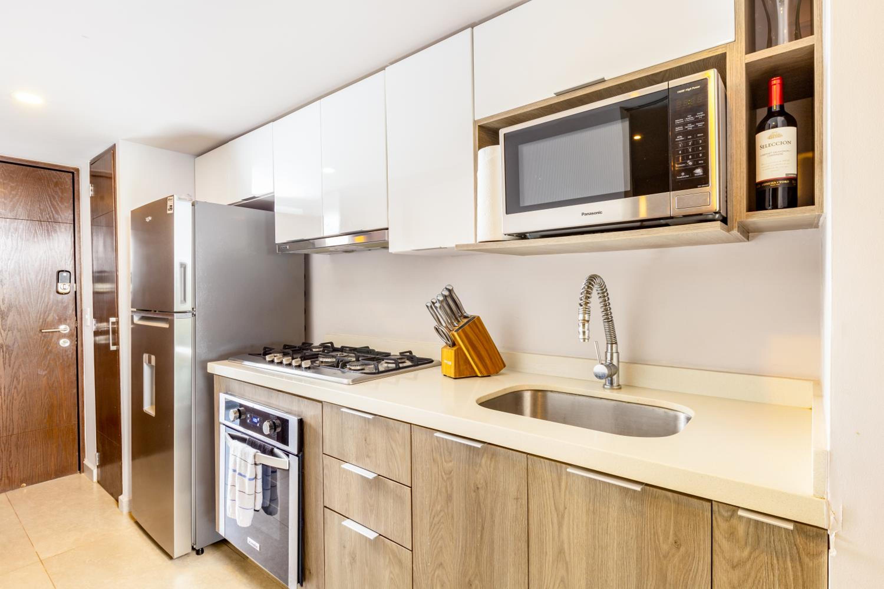 Wake Up to Ocean Views and Complimentary Breakfast