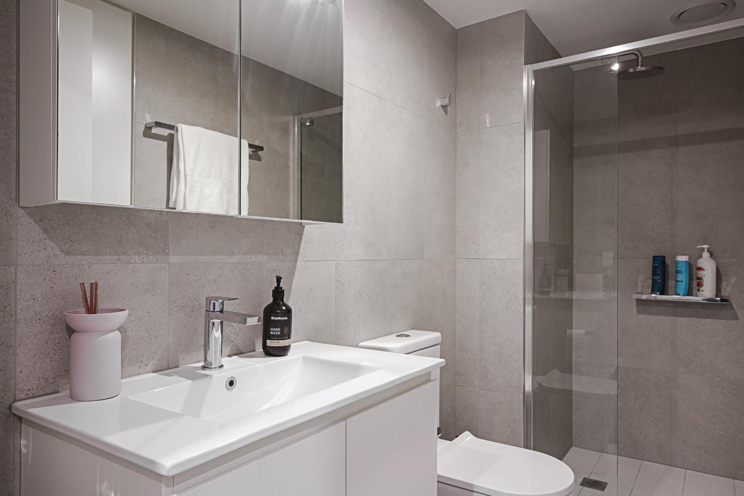 1 bed luxury Braddon unit