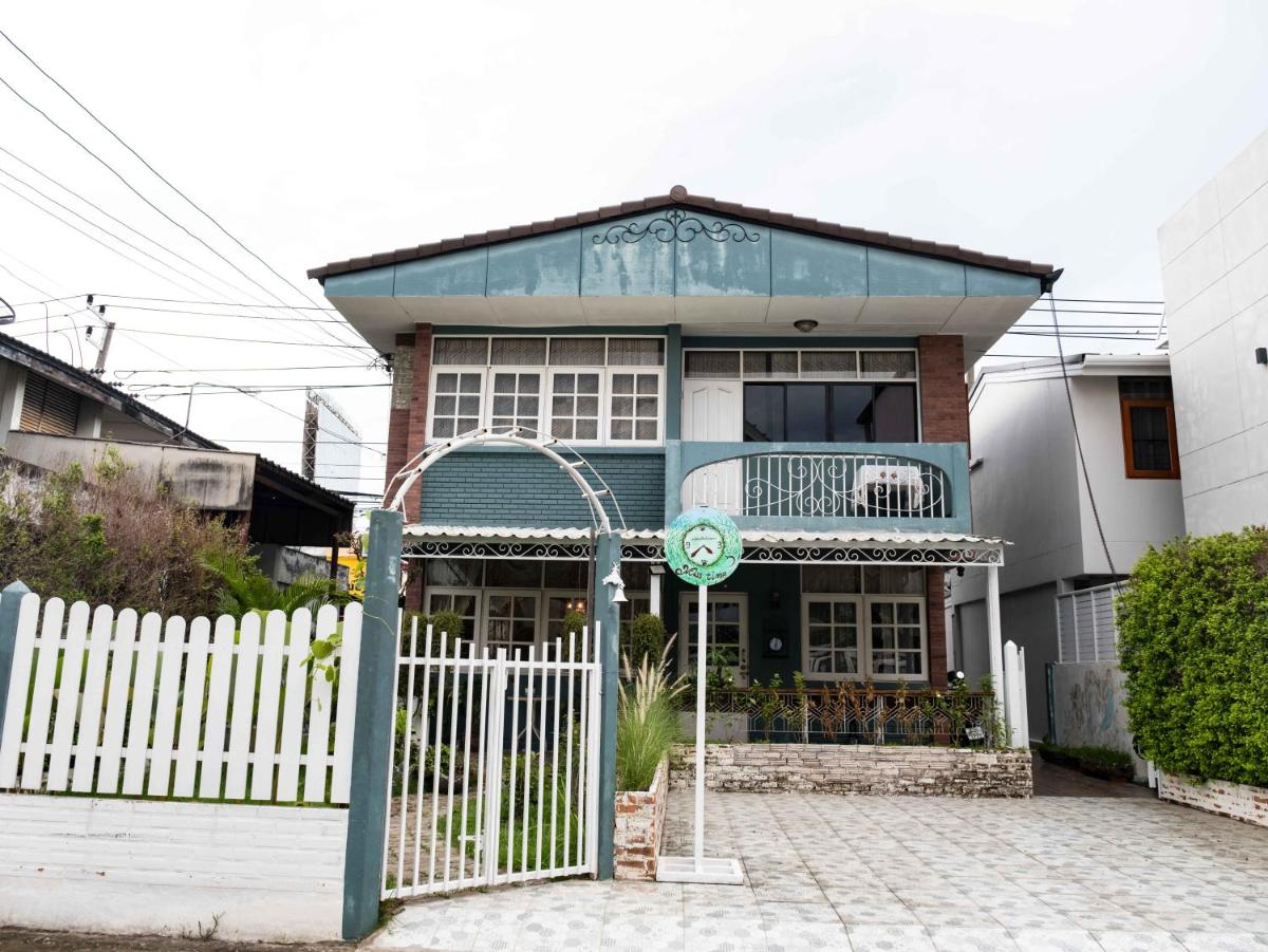 Miss Time Villa - Three Bedrooms and Two Bathrooms, Nimmanhaemin Road, Chiang Mai University