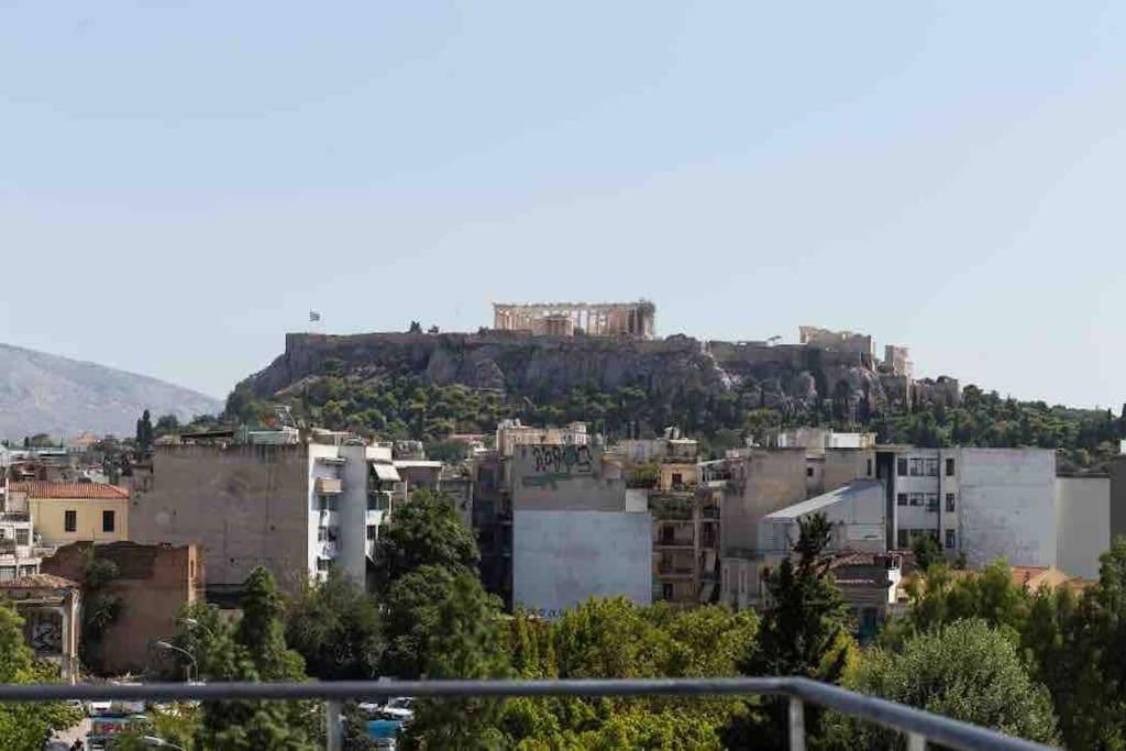 A comfortable small studio nearby Acropolis 202