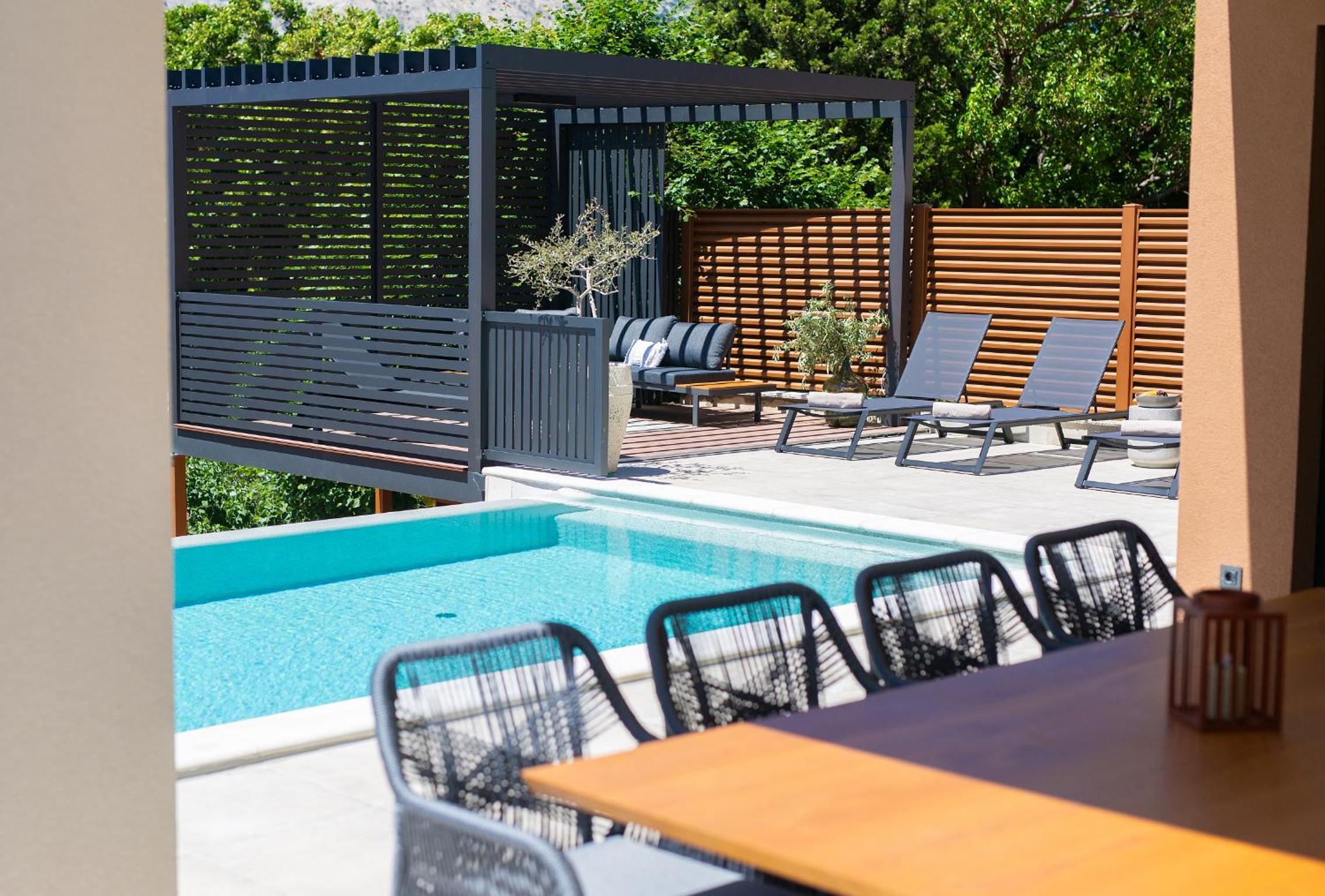 Villa Viverum with heated salt water pool view 4