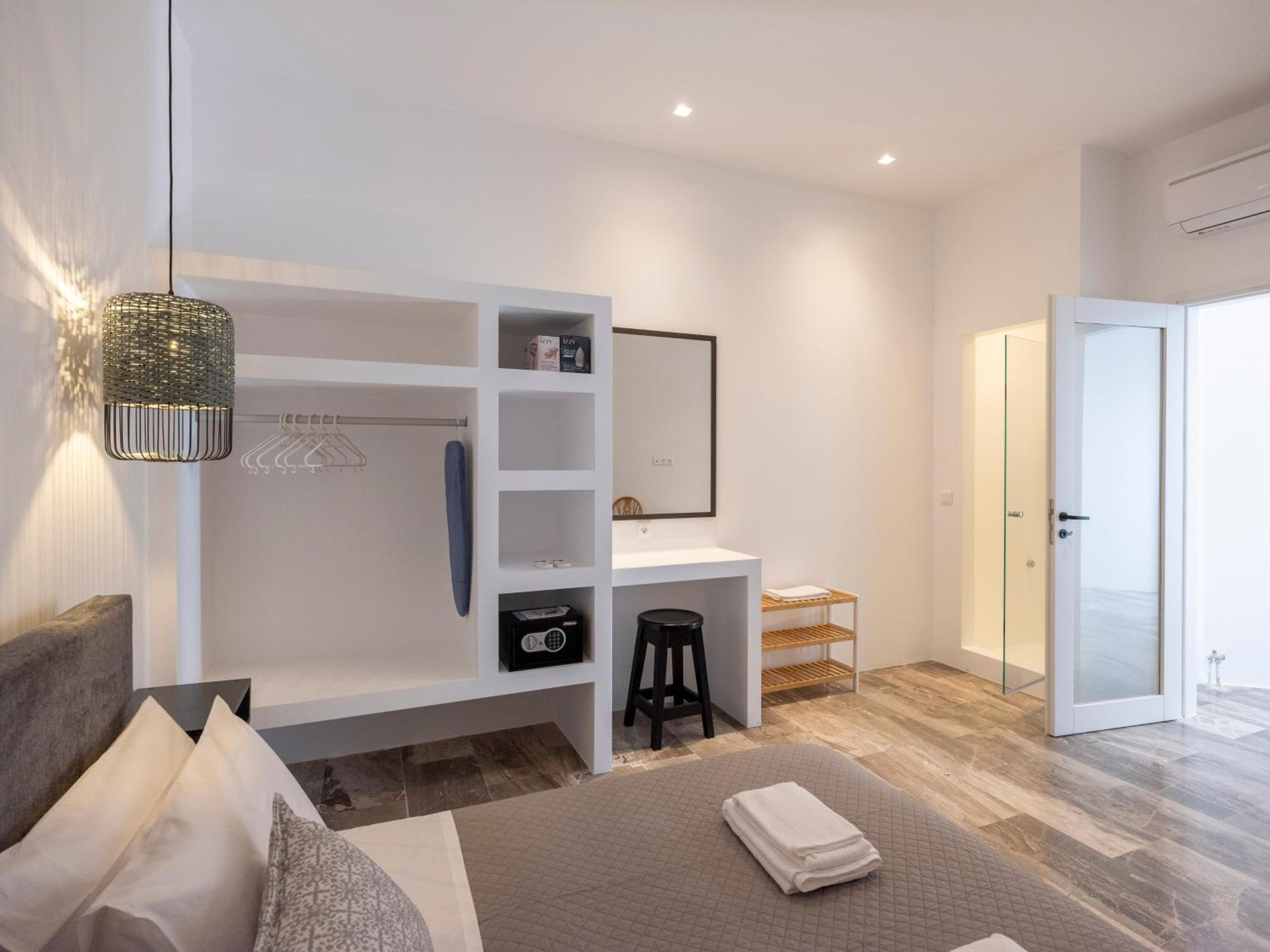 Ela Suites